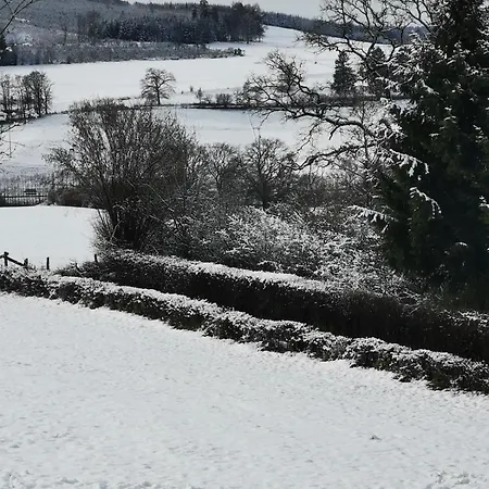 Au Vieux Pommier Сasa de vacaciones Lierneux